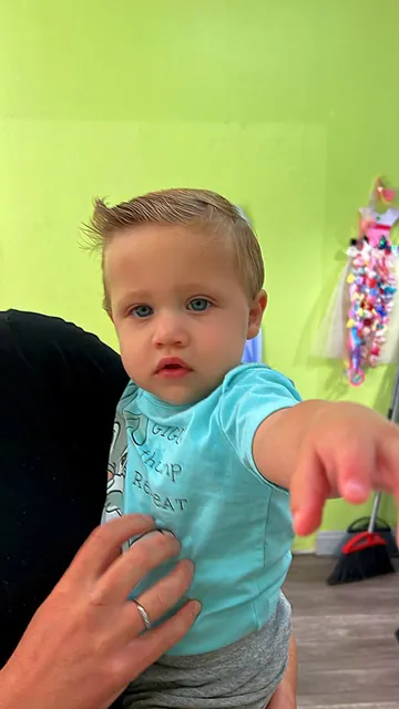 Boy haircut at Sparkles and Spikes kids salon #009