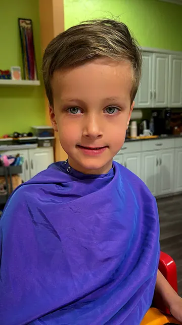 Boy haircut at Sparkles and Spikes kids salon #037