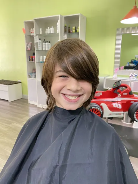 Boy haircut at Sparkles and Spikes kids salon #060