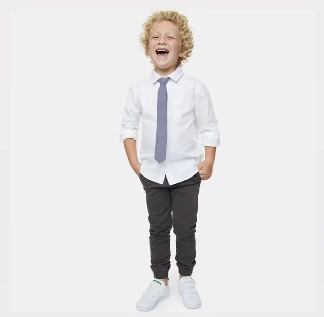 Boy haircut at Sparkles and Spikes kids salon #084