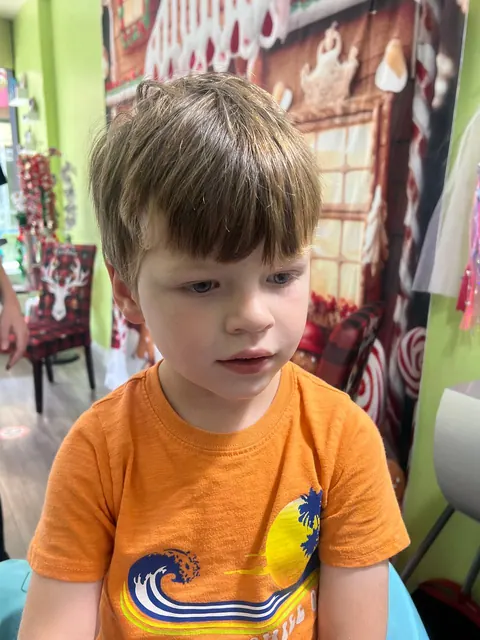 First haircut moment at Sparkles and Spikes kids salon #014