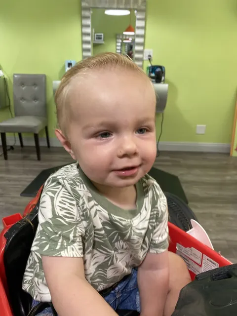 First haircut moment at Sparkles and Spikes kids salon #067