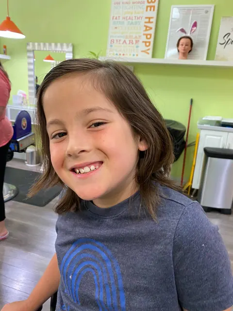 Girl haircut at Sparkles and Spikes kids salon #002