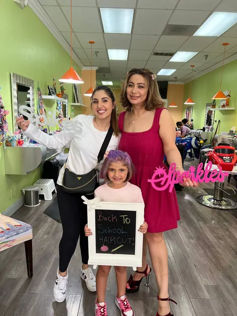 Family salon moment at Sparkles and Spikes kids salon #035